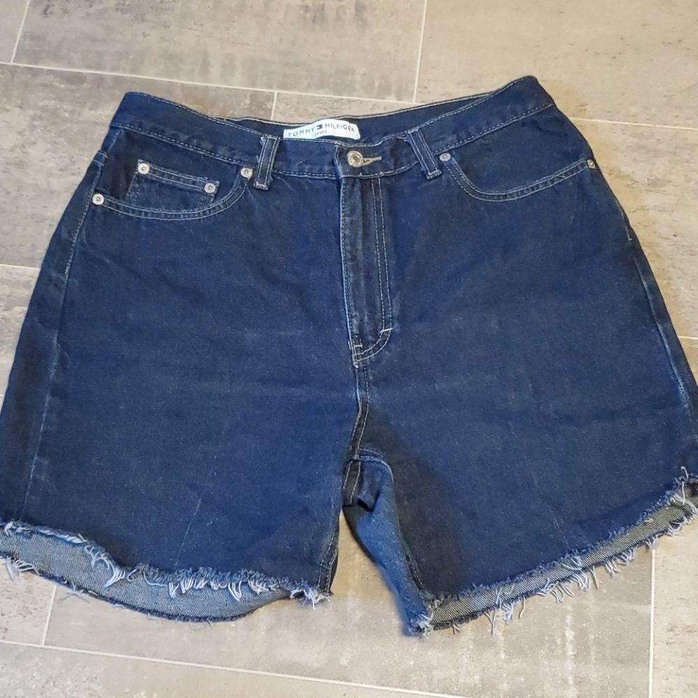 Tommy HilfigerāRaw Hem Anchor Jean Shorts